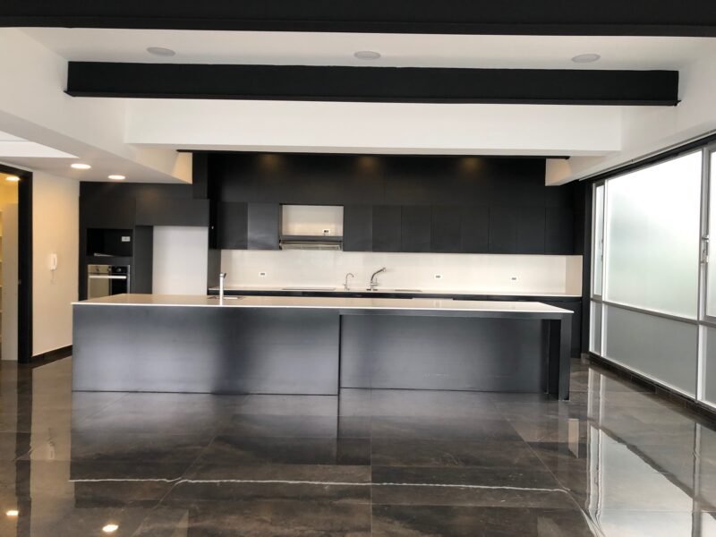 Exclusivo departamento de lujo en Campo Alegre, Quito